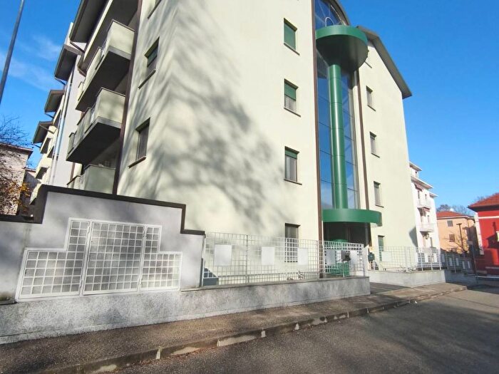 Appartamento bilocale in affitto in Via Stefano Breventano, Città Giardino, Pavia