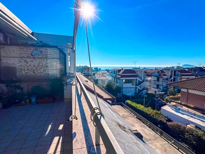 Appartamento trilocale in affitto in Via Fausto Coppi, Centro, Formia