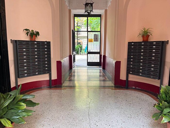 Appartamento bilocale in affitto in Via Pietro Borsieri, Isola, Milano
