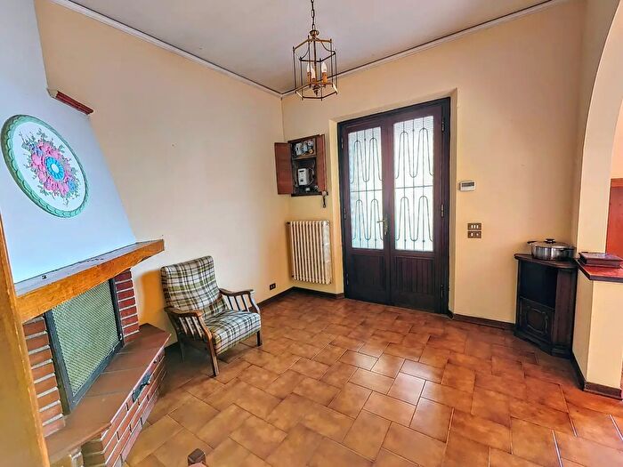 Appartamento con 5 locali in vendita in Montecatini Terme