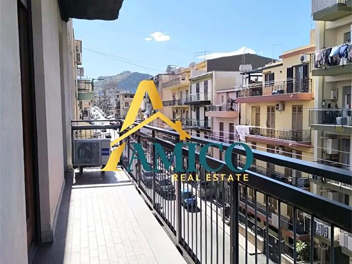 Appartamento quadrilocale in vendita in Via Armando Diaz, Bagheria