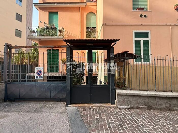 Appartamento quadrilocale in vendita in Napoli