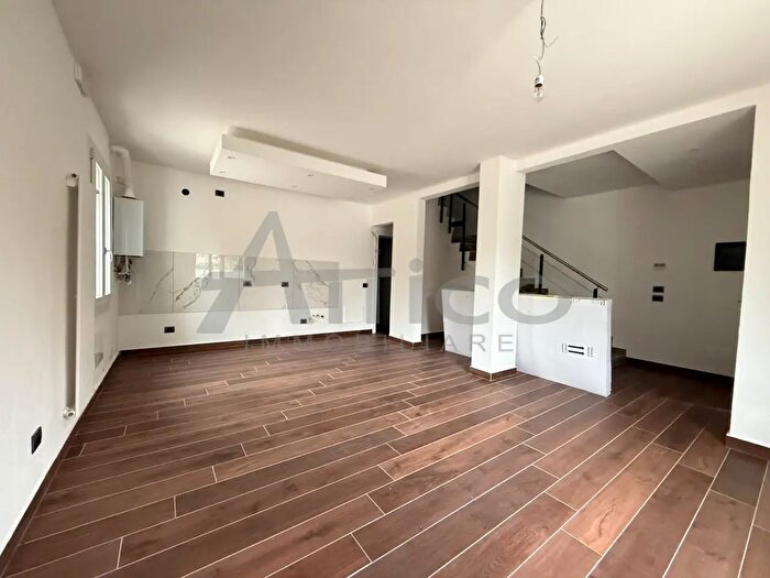 Casa quadrilocale in vendita in Via Monte Grappa Ro, Rovigo