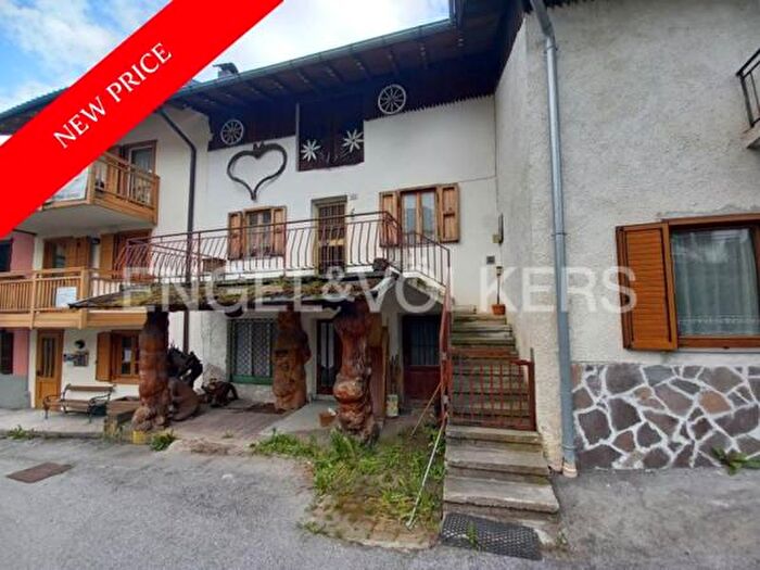 Casa con 5 locali in vendita in Località Pintarei, SantOrsola Terme