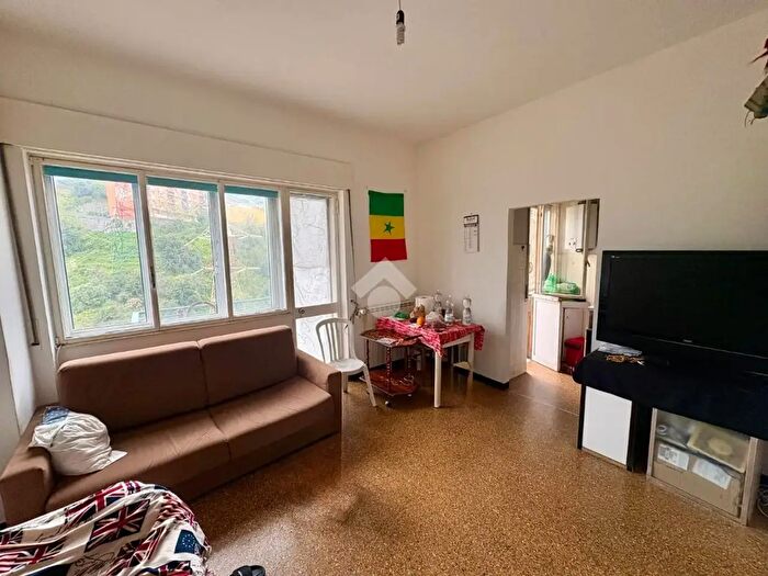 Appartamento bilocale in vendita in Via dei Sessanta, Genova