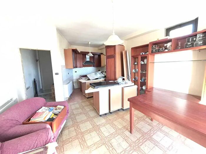 Casa trilocale in vendita in Via Canneto Morelli, Lamezia Terme