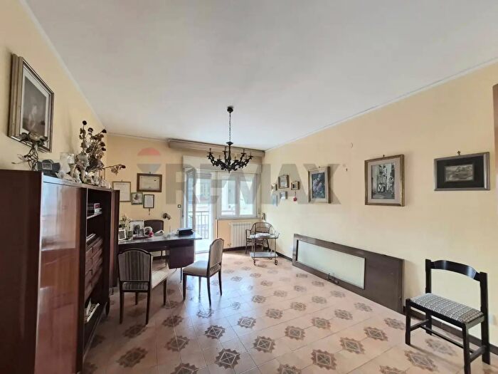 Appartamento con 5 locali in vendita in Via Resuttana, Palermo
