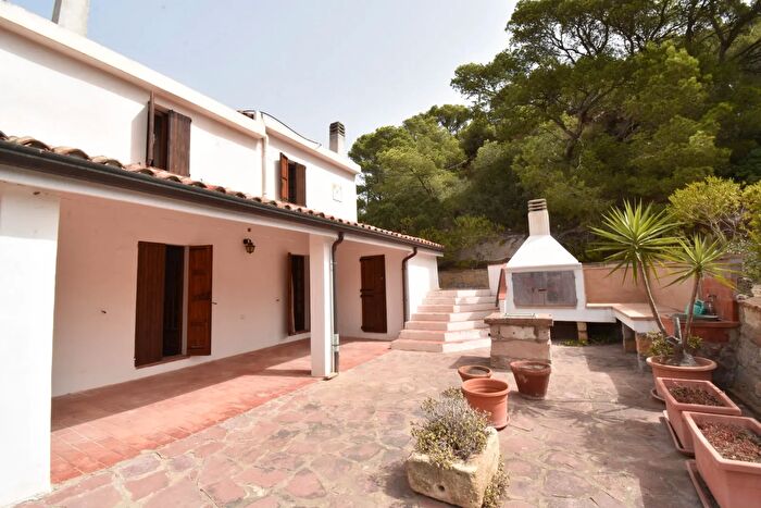 Casa in vendita in Guardia dei Mori Carloforte Sud Sardegna Sardegna Italia, Carloforte