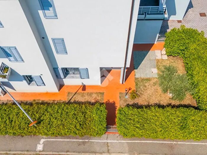 Appartamento bilocale in vendita in Via Cavalieri di V Vento, Quattro Castella