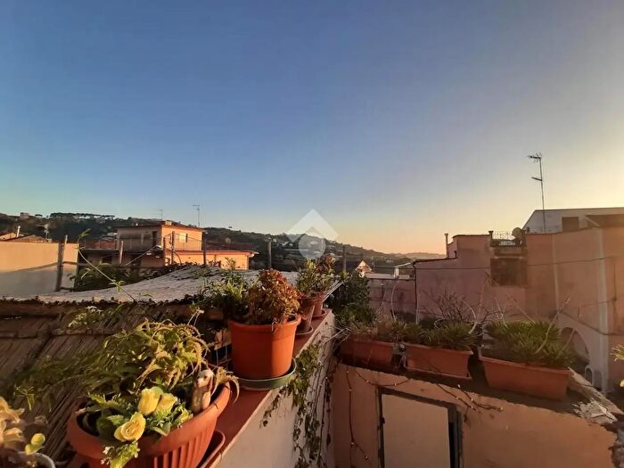 Appartamento bilocale in vendita in Via Regina Margherita, Massa Lubrense