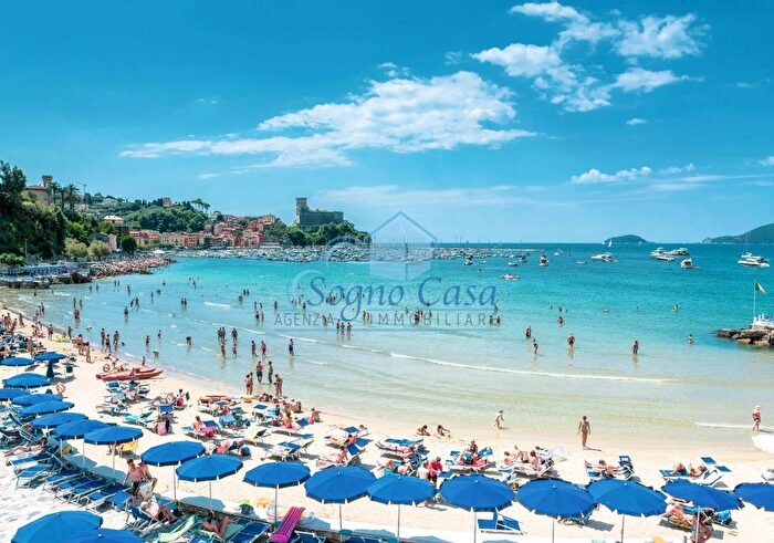 Appartamento con 5 locali in vendita in Arcola