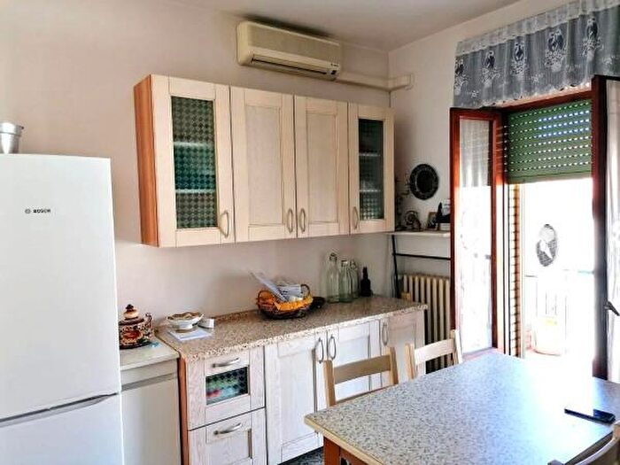 Appartamento con 5 locali in vendita in Urbino