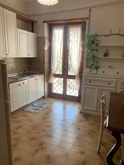 Appartamento trilocale in affitto in Via Ortucchio, Roma