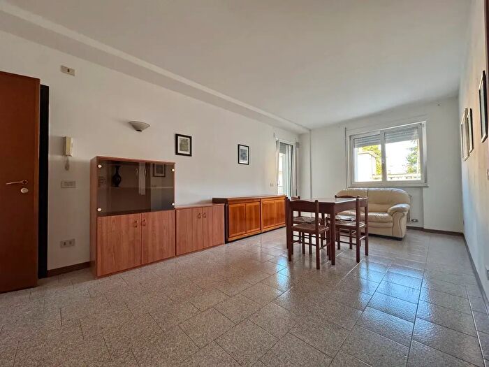 Appartamento trilocale in vendita in Via XXV Aprile, Thiene
