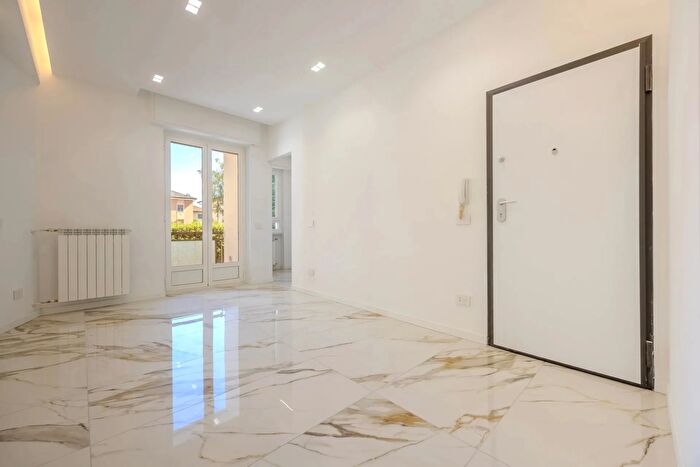 Appartamento trilocale in vendita in Bollate