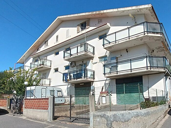 Casa con 5 locali in vendita in Via Belvedere Ctr S Antonino, Venetico