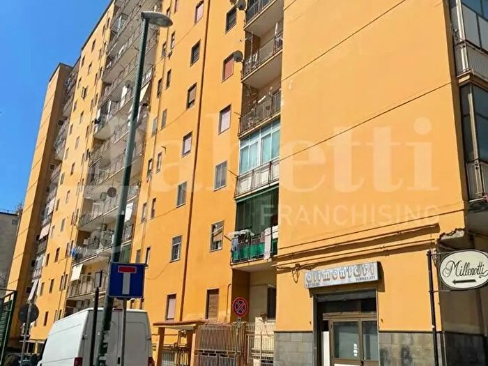Appartamento trilocale in vendita in Via XXIV Maggio, Torre Annunziata