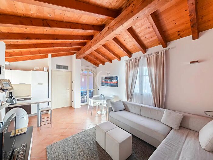 Appartamento bilocale in vendita in Via del Torchio, Manerba Del Garda