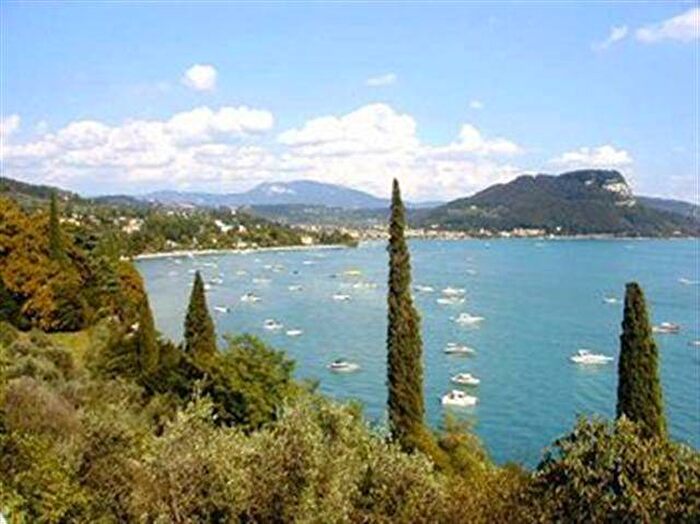 Appartamento monolocale in affitto in Via della Pace, Garda