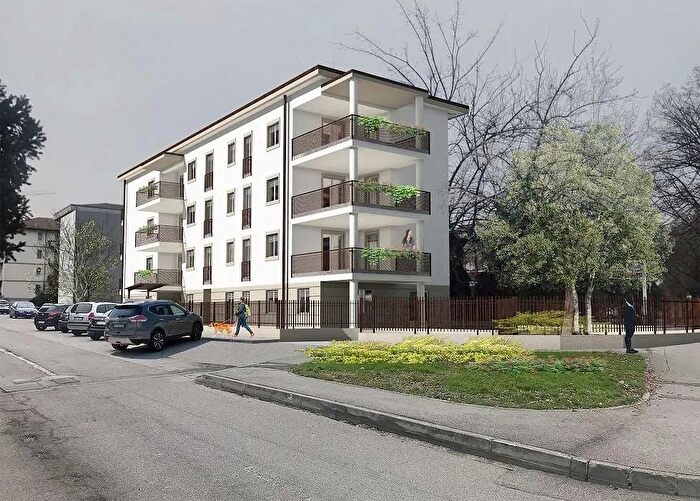 Appartamento quadrilocale in vendita in Verona