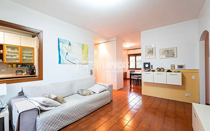 Appartamento quadrilocale in vendita in Mariano Comense