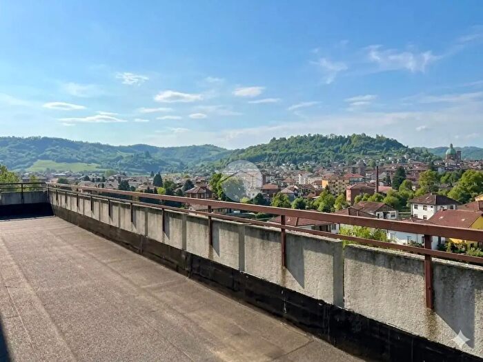 Appartamento trilocale in vendita in Via Gramsci, Gassino Torinese