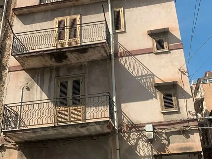 Appartamento con 5 locali in vendita in Via Giuseppe Garibaldi, Carini