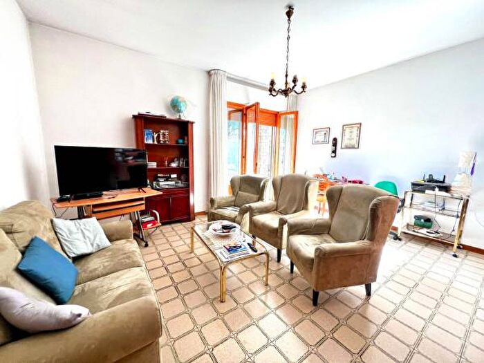 Appartamento con 6 locali in vendita in Via Vittorio Tassi, Buonconvento