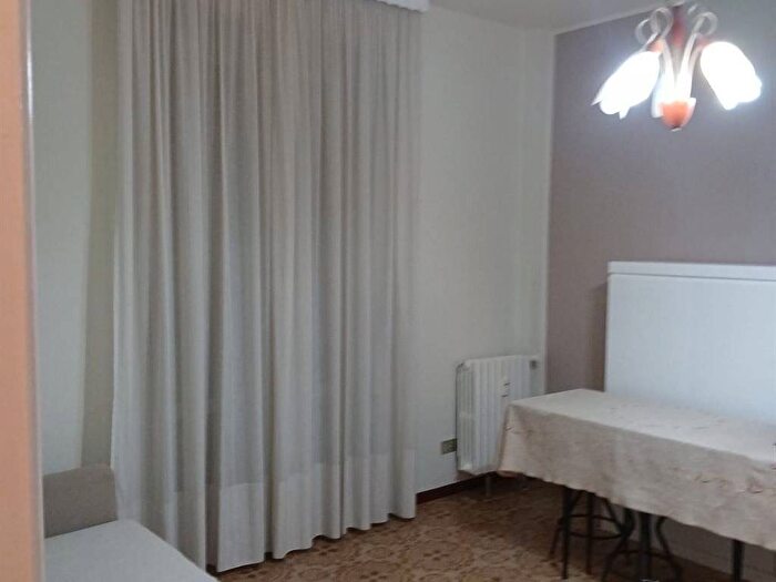 Appartamento bilocale in affitto in Via Benefattori dellOspedale, Dergano, Milano