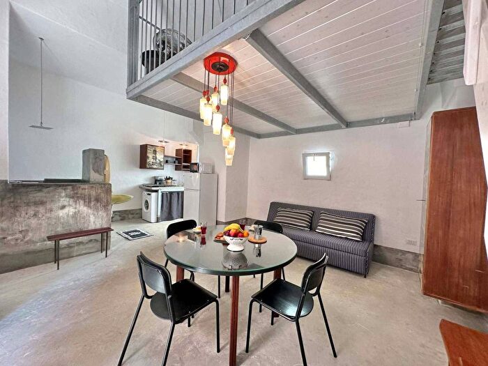 Appartamento monolocale in affitto in Via Camillo Benso Conte di Cavour, Centro, Parabita