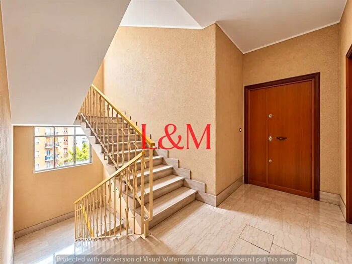 Appartamento trilocale in vendita in Via Lucio Elio Seiano, Roma