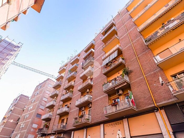 Appartamento bilocale in affitto in Via Crescenzo del Monte, Trastevere, Roma