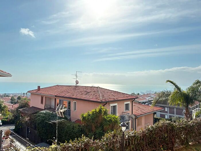 Appartamento quadrilocale in affitto in Via Ticino, San Gregorio Di Catania