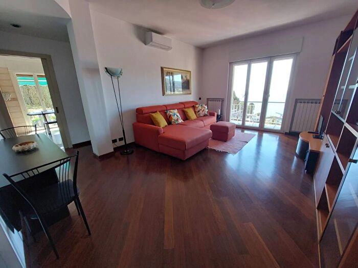 Appartamento bilocale in affitto in Via delle Rose Ospedaletti, Ospedaletti