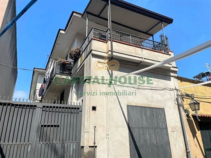 Casa con 10 locali in vendita in Via Vittorio Imbriani, Pomigliano DArco