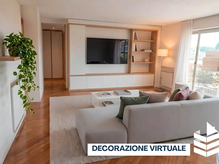 Appartamento trilocale in vendita in Via Cassia, Roma