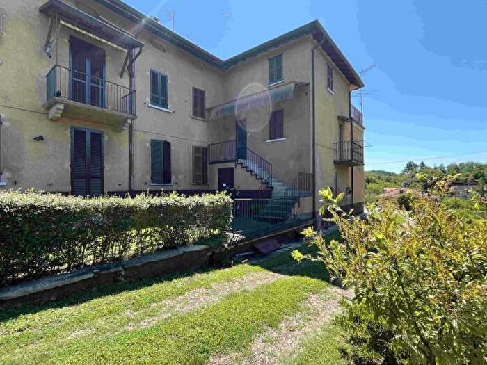 Appartamento trilocale in vendita in Via Filippo Turati, Castelletto Sopra Ticino