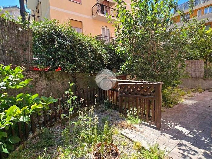 Appartamento quadrilocale in vendita in appartamento via alberto guglielmotti, Pegli, Genova
