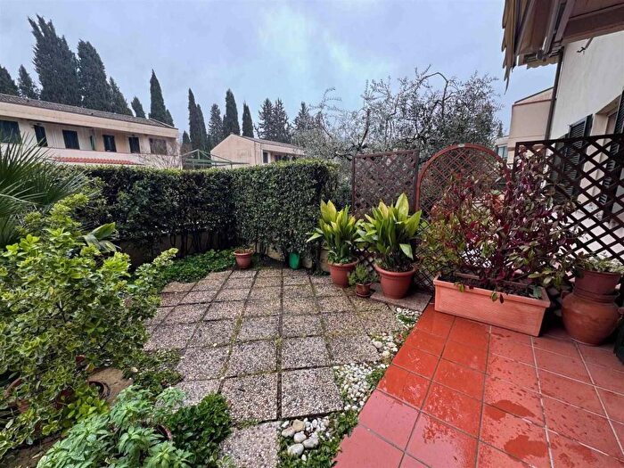 Appartamento trilocale in affitto in Compiobbi, Fiesole
