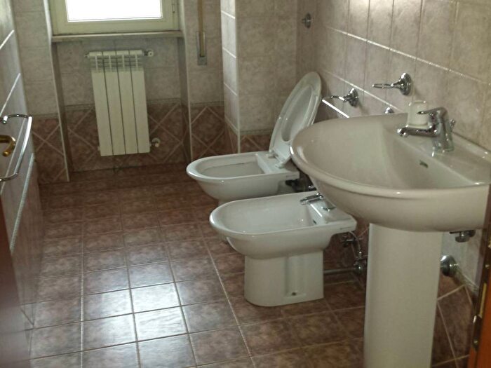 Appartamento quadrilocale in affitto in Viale America Latina, Centro, Frosinone