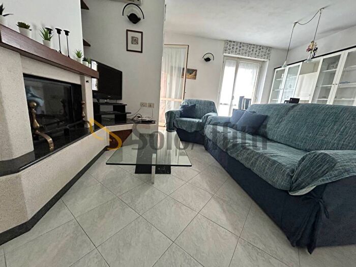 Appartamento quadrilocale in affitto in Via Napoli, Petriccio Acquacalda, Siena