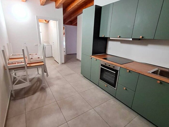 Casa bilocale in affitto in Via Tenente Portesi, Centro, Montichiari