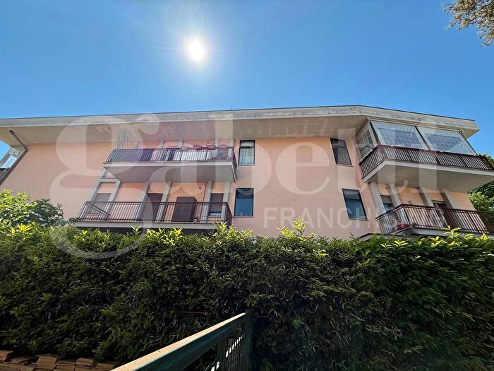 Appartamento quadrilocale in vendita in Via Salaria per lAquila Rieti Ri, Rieti