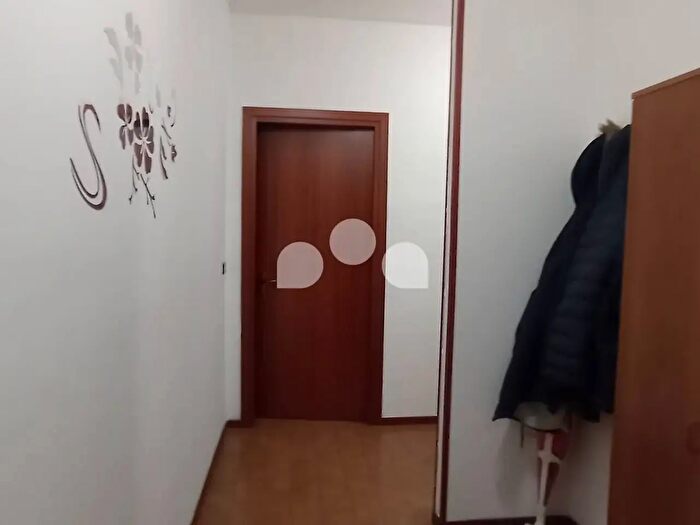 Appartamento trilocale in vendita in Via Guido Rossa, Tavazzano Con Villavesco