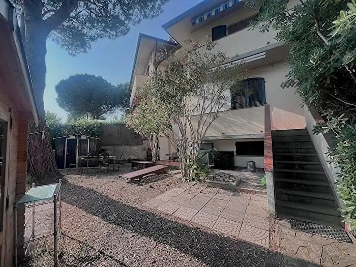 Appartamento trilocale in affitto in Via Dora Baltea, Rosignano Marittimo