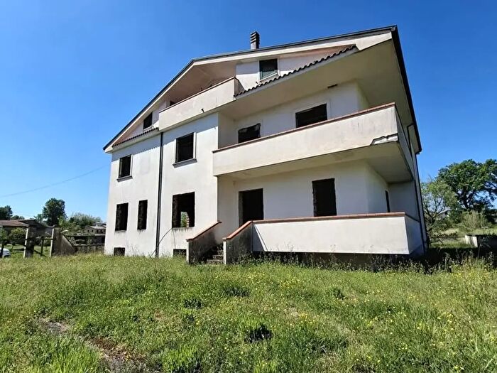 Casa in vendita in Via Croce Valledonna Snc, Isola Del Liri