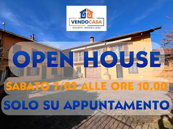 Casa con 6 locali in vendita in Corso Valpone, Canale