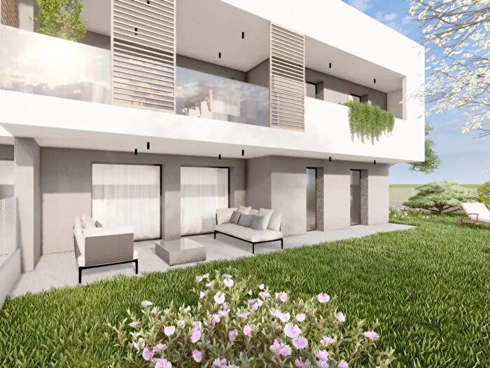 Appartamento quadrilocale in vendita in Via Martiri Giuliani E Dalmati, Saonara