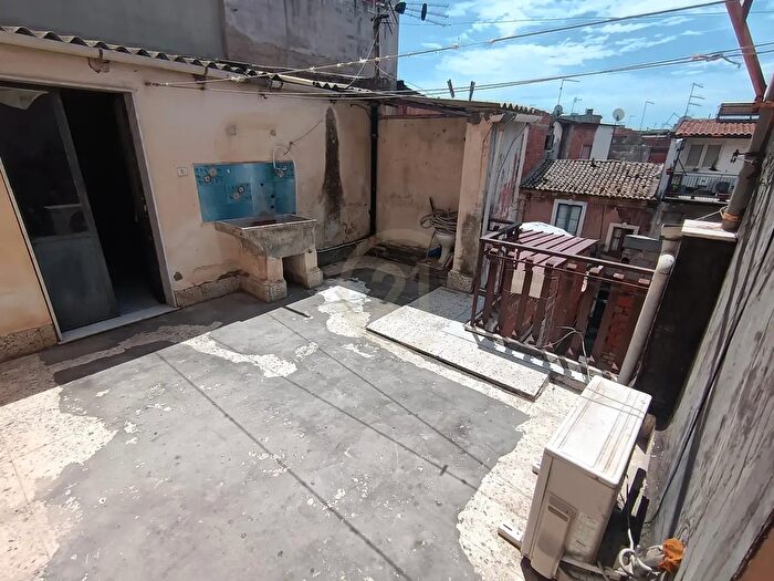 Casa quadrilocale in vendita in Via Lombardo, Paterno'