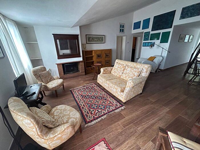 Appartamento trilocale in affitto in Via del Mirto, Città della Domenica Monte Malbe, Perugia